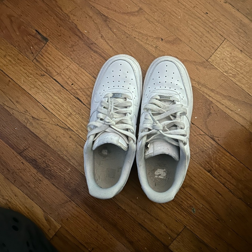 white af1